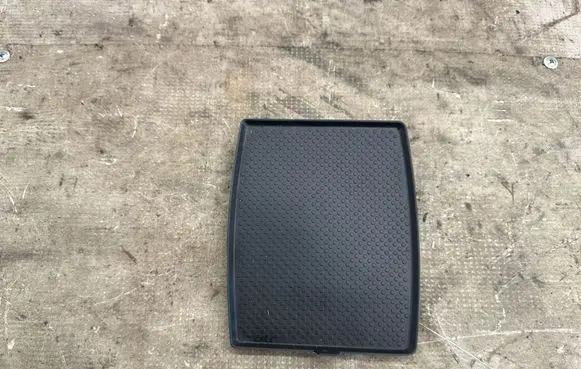 Volkswagen Tiguan Central console drawer/shelf pad 5NA863328A