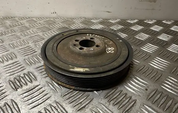 Opel Astra H Crankshaft pulley 