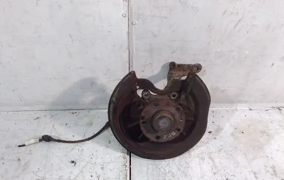 Skoda Octavia Mk2 (1Z) Rear wheel hub spindle/knuckle 