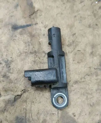 Ford Mondeo MK V Camshaft position sensor 9674262380