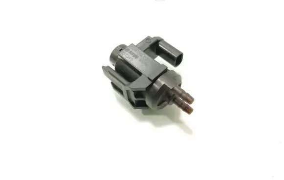 BMW 1 F20 F21 Vacuum valve 8570591