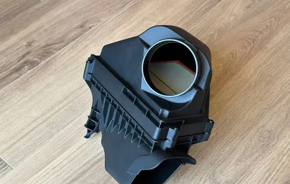 Air filter box