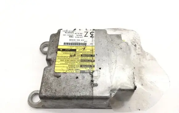 Toyota Avensis T270 Airbag control unit/module 8917005321