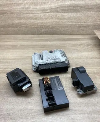 Volkswagen PASSAT B7 Engine ECU kit and lock set 03L907309N 3AA959433 3C0905861J