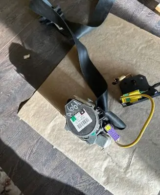 Porsche Cayenne (9PA) Front seatbelt 601391500