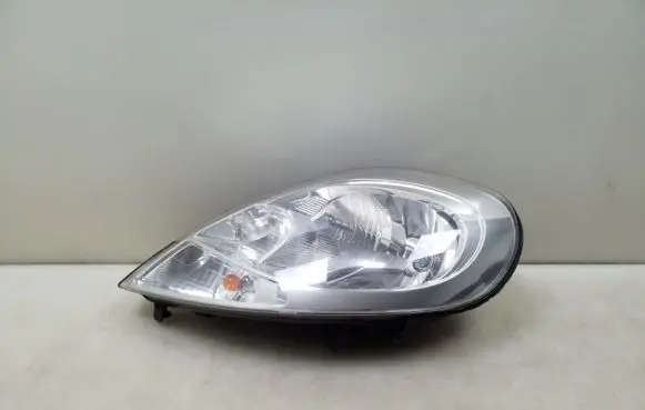 Renault Trafic II (X83) Headlight/headlamp 93859829