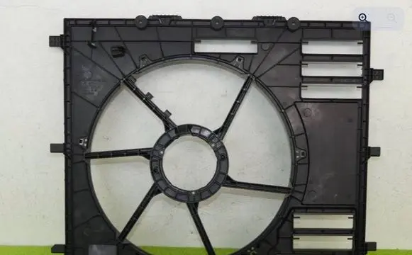 Volkswagen Crafter Radiator cooling fan shroud 2N0121207A