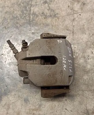 BMW 5 E39 Front brake caliper