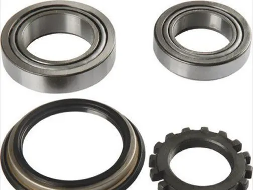 Mazda 929 V gen HD Front wheel bearing hub J4703038