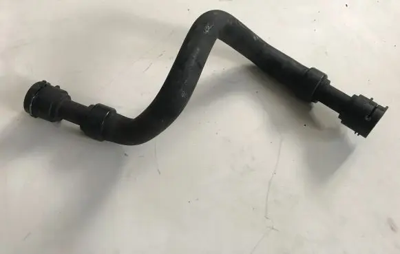 Opel Zafira C Engine coolant pipe/hose 13396726 565453722