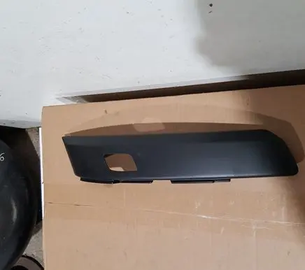 Peugeot 3008 I Front bumper corner part panel trim 9685098077