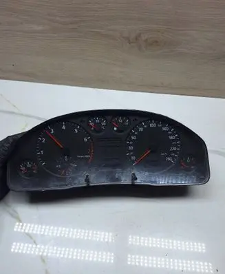 Audi A6 S6 C5 4B Speedometer (instrument cluster) 4B0919860 4B0919860L V6030034
