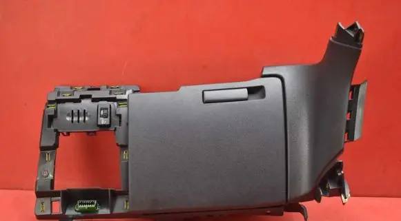 Peugeot 5008 Glove box 9685168577
