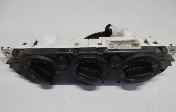 Ford Focus Climate control unit 7M5T19980AAMK2
