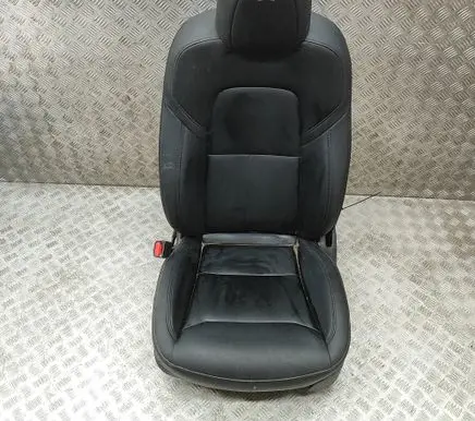 Tesla Model Y Front driver seat 1456942SNE