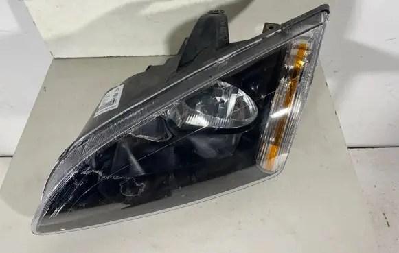 Ford Focus Headlight/headlamp