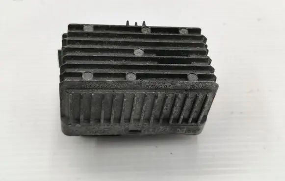 Opel Insignia A Glow plug pre-heat relay 55574293