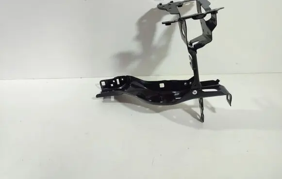 BMW 5 G30 G31 G38 Headlight/headlamp mounting bracket 51647383858 7383858
