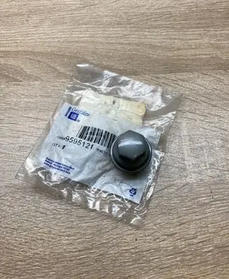 Saab 9-3 Ver2 Wheel nut cap/cover 9695121