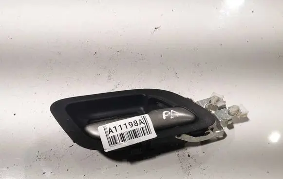 Honda FR-V Front door interior handle 