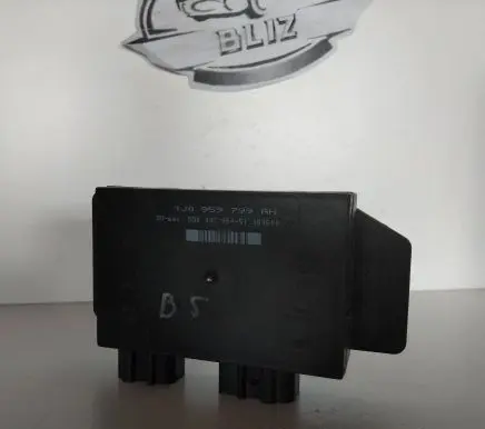 Volkswagen PASSAT B7 Central body control module 1J0959799AH 5DK00795451