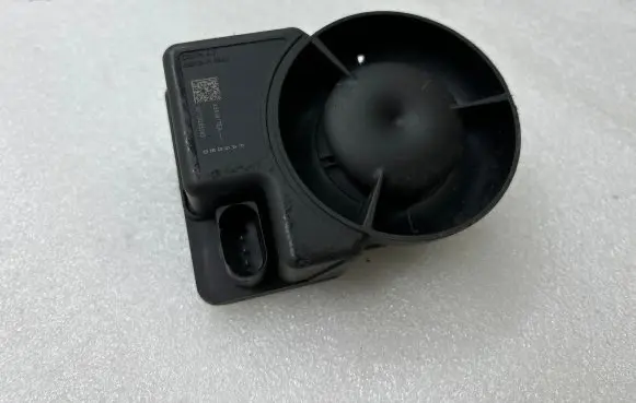 Alarm system siren