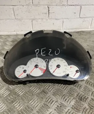 Peugeot 206 Speedometer (instrument cluster) 9656696280 RM2F1745