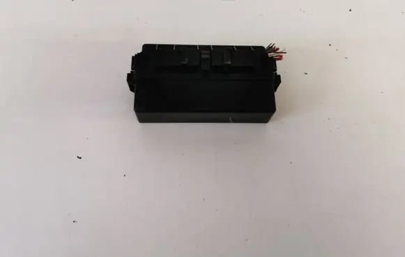 Nissan Leaf II (ZE1) Fuse module