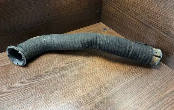 Opel Vivaro Intake resonator 041274