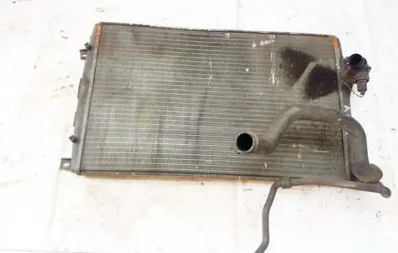Volkswagen Caddy Coolant radiator 1K0121253AA 872272S