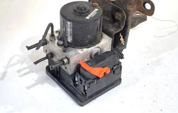 Toyota Yaris ABS Pump 445400D011