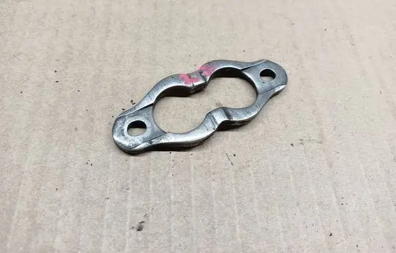 Audi Q5 SQ5 Fuel Injector clamp holder 
