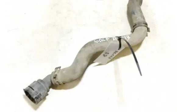 Volkswagen Golf IV Engine coolant pipe/hose