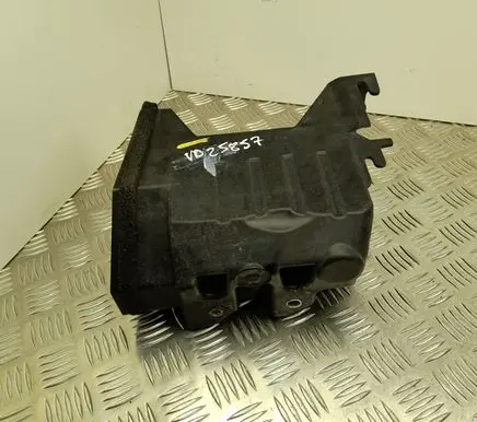 Volvo XC60 Battery tray 32244071