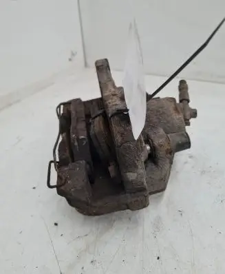 Volkswagen PASSAT B6 Front brake caliper