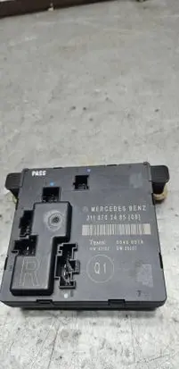 Mercedes-Benz E W211 Door control unit/module 2118703485 00406079 SW29707
