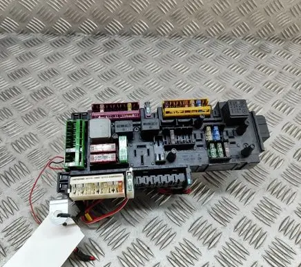 Mercedes-Benz SLC R172 Fuse module A1729002611
