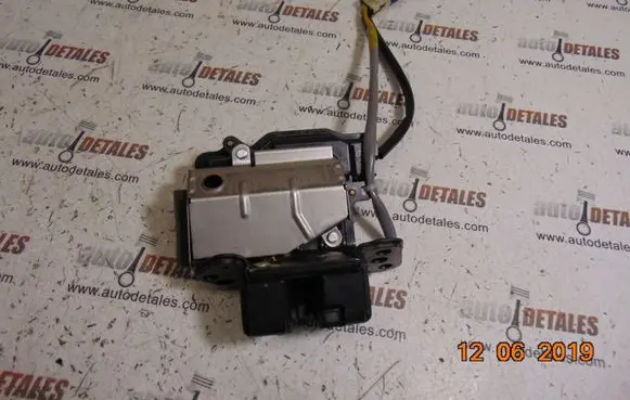Toyota Corolla Verso AR10 Tailgate/trunk/boot lock/catch/latch