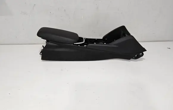Alfa Romeo Giulia Center console 156146524 00505648940 50564894