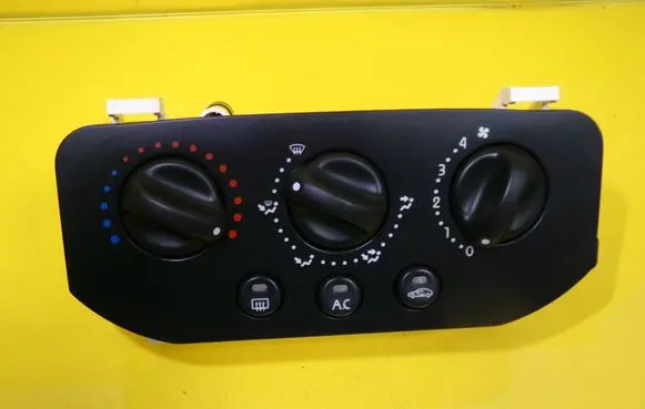 Renault Clio II Climate control unit 663207J