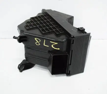 Hyundai Tucson TL Air filter box 28110D3100