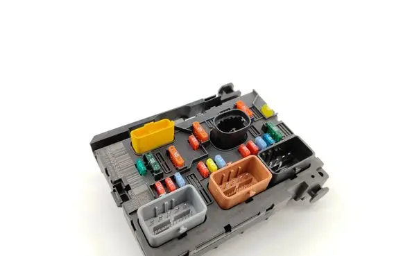 Citroen C4 I Picasso Fuse module 9664055680