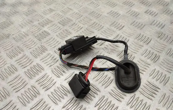 Audi A1 Fuel injection pump control unit/module 1K0906093H