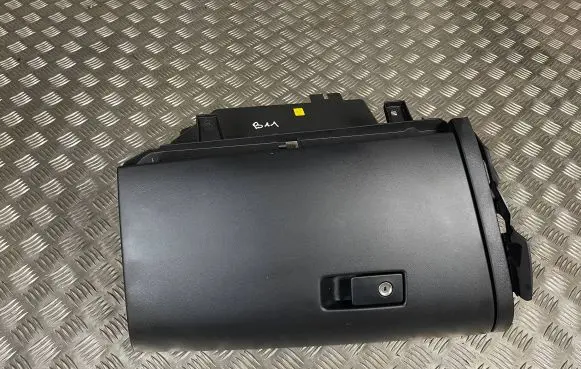 Volvo V60 Glove box 30755651