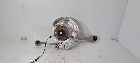 BMW 1 F20 F21 Front wheel hub spindle knuckle 6792285 679228504 11817315