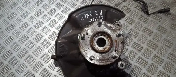 Honda Civic IX Front wheel hub
