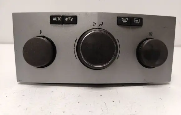Opel Zafira B Climate control unit 13231054 0AM7508C68 901513100002