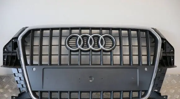 Audi Q3 8U Front grill 8U0853653H