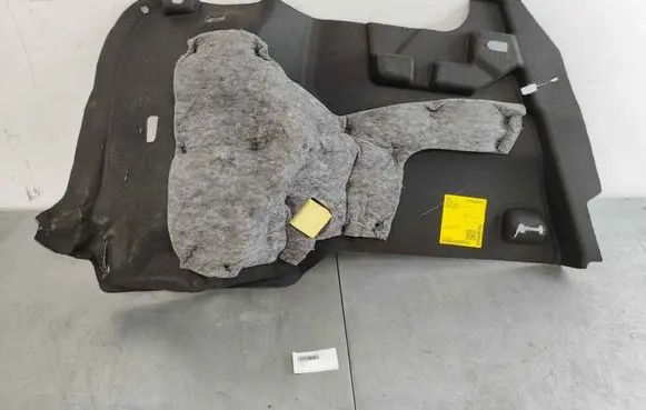 Volvo C40 Trunk/boot side trim panel 32131757