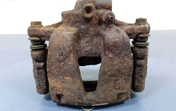 Fiat Punto (199) Front brake caliper